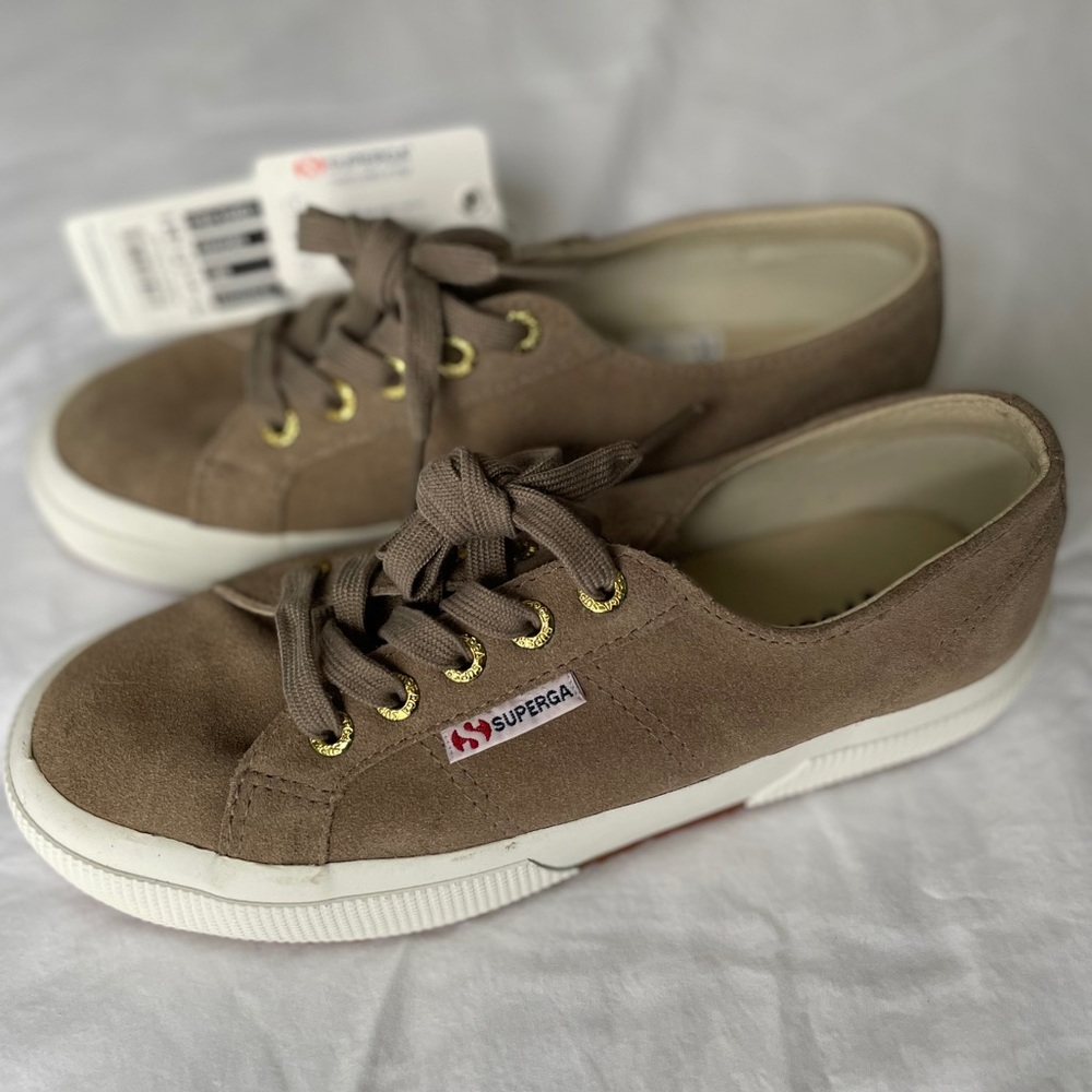 SUPERGA 2750 SUEU Sneaker Gold Eyelets NWT 6
